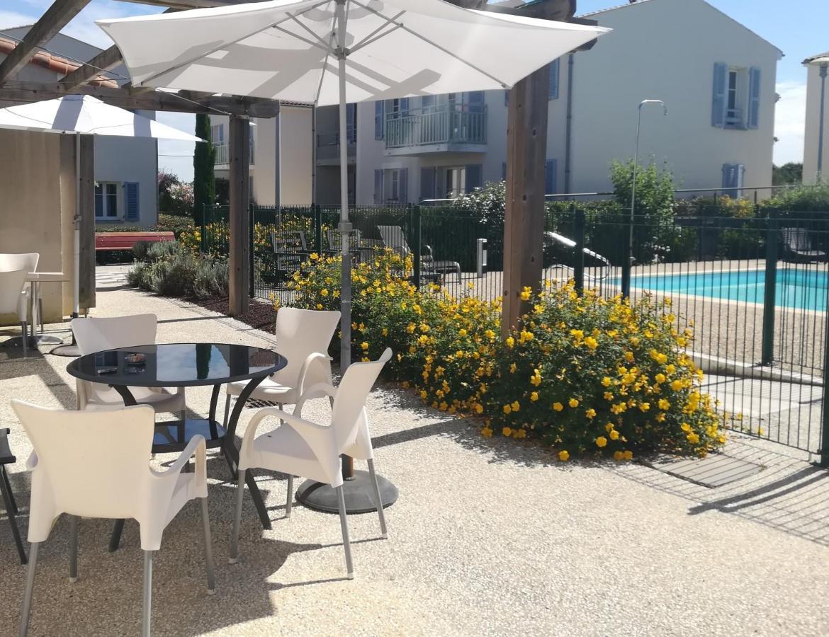 Residence Services Les Essentielles Sainte Soulle Buitenkant foto